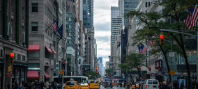 Spring GDS lanza un nuevo servicio para ecommerce que gestiona los cambios arancelarios en EE.UU.