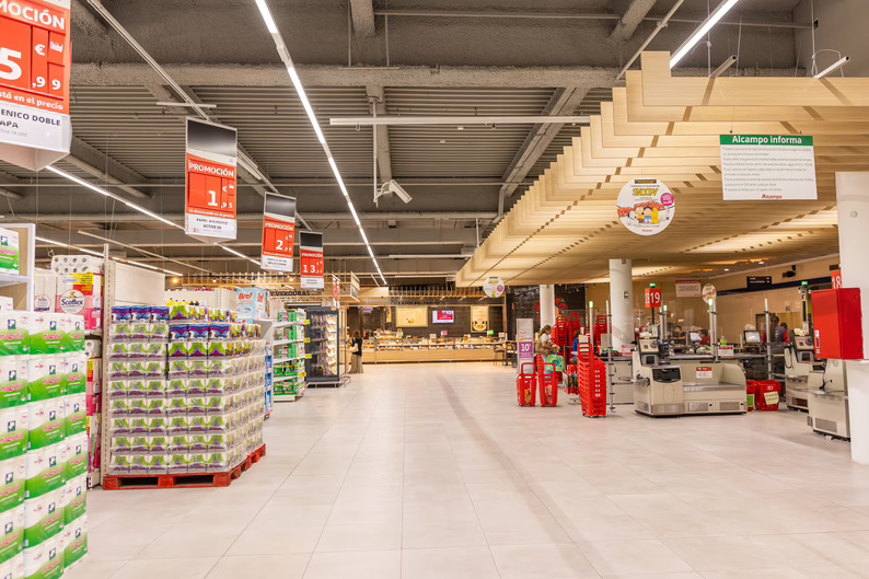 Alcampo reduce la sala de su híper de Alcobendas tras una modernización de 9,5 M€