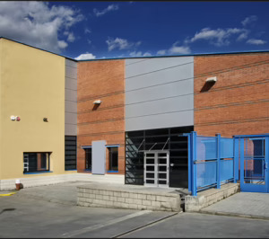 CNA (Cata) inicia negociaciones de cara a la reducción de plantilla en su planta de Torelló