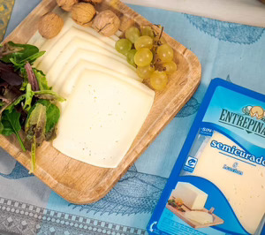 Entrepinares afianza su liderazgo en quesos al alcanzar las 100.000 t