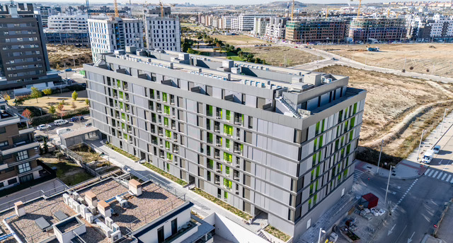 Informe 2025 sobre las 231.000 viviendas que las Promotoras Inmobiliarias construirán en España hasta 2028