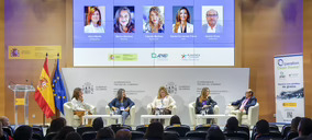 La industria de los plásticos y la Administración unen fuerzas en la gestión sostenible de los pellets