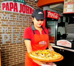 Papa Johns abre por primera vez fuera de la capital en la provincia de Valencia