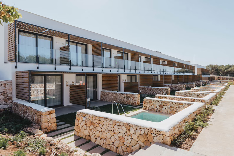 Merlin sale de Silicius tras canjear su 17,9% por unos apartamentos de lujo y el hotel menorquín ‘Barceló Nura’