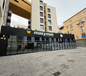 Luis Piña reafirma su liderazgo en la ciudad de Jaén, donde supera los 11.000 m2 tras su última apertura