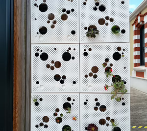 Room2030 presenta su prototipo de fachada viva impresa en 3D para arquitectura modular