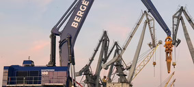 Bergé refuerza su operativa en el Puerto de Sagunto con la incorporación de una nueva grúa