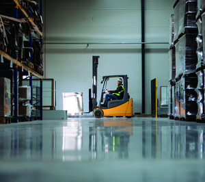 El mercado español de carretillas acelera su transformación impulsado por la electrificación y la presión competitiva