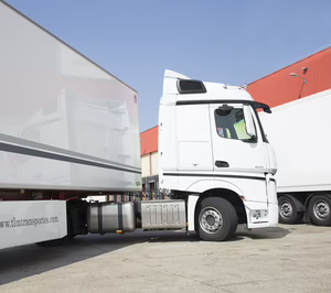 Los vehículos industriales reducen sus matriculaciones el 3,6% en 2025