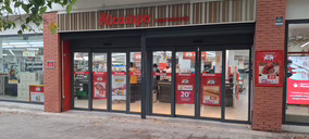 Alcampo cerró el ejercicio 2025 con la mayor pérdida de superficie de su trayectoria