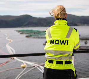 Mowi firma una alianza estratégica con Skretting para reforzar su división de piensos