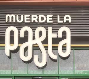 Muerde la Pasta lleva su concepto a Canarias