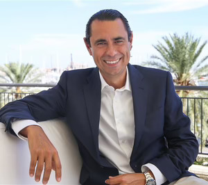 Meliá refuerza su estructura directiva