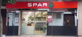 Cuevas ajusta la red que compró a El Arco con varios cierres