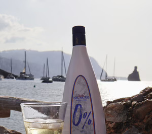 Familia Marí Mayans debuta en el mercado de bebidas NO-LO con una primera referencia