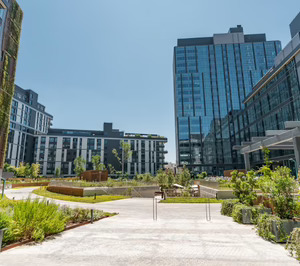 La contratación de oficinas en Madrid y Barcelona consolida su crecimiento en 2025