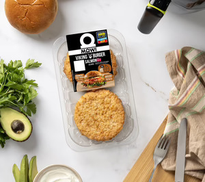 Mowi lanza una burger crunchy de salmón para freidora de aire