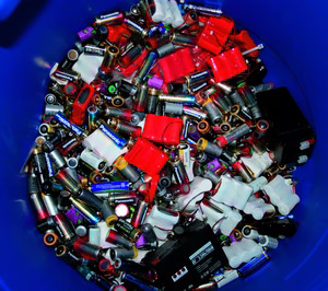 Ecopilas recoge 1.165 kilos de pilas en La Vuelta 2025