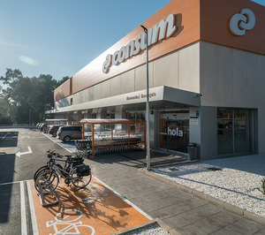 Consum supera a Mercadona y concluye 2025 como líder de la Comunidad Valenciana por superficie comercial