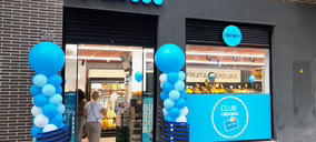 Caprabo vuelve a reducir su superficie en 2025, a pesar del aumento del negocio franquiciado