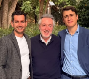 El grupo Clínica Egos integra un centro en Granada y fusiona su línea capilar con la del Centro de Cirugía Capilar Internacional