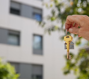 La compraventa de viviendas cierra 2025 con 714.237 operaciones