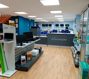 La distribuidora IT Ecomputer eleva sus ingresos un 183% en 2025