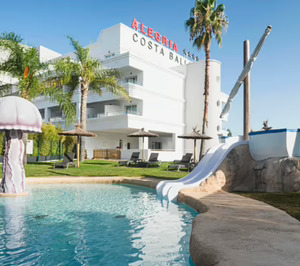 Atom Hoteles Socimi firma su primera operación de financiación con Cajamar