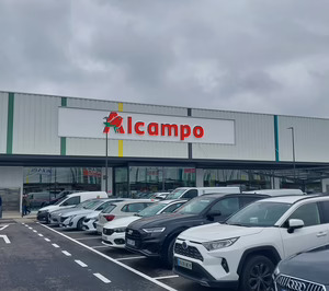 Alcampo inaugura la primera franquicia de su enseña especializada en hipermercados