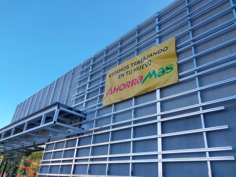 Ahorramas concluirá el primer tercio de 2026 con dos cierres y otros dos nuevos supermercados