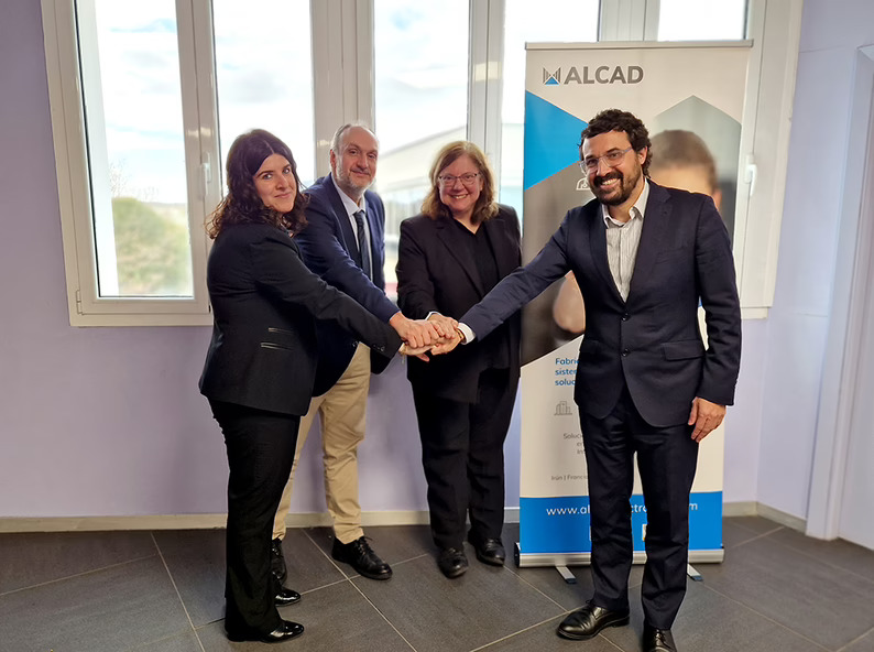 ALCAD e Ingevital firman un acuerdo estratégico para impulsar la innovación en tecnología sanitaria