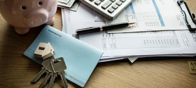 Las hipotecas sobre viviendas crece un 6% en enero y desciende un 4% la compraventa