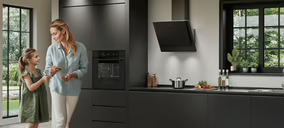 Beko lanza DeepBlack, su nueva gama de cocción centrada en la precisión y el diseño en negro