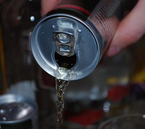 Las bebidas energéticas extienden sus límites tras el desembarco de nuevos operadores