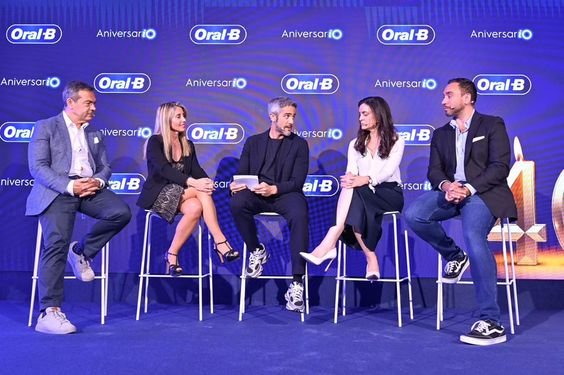 Oral B (P&G) celebra su 40 aniversario