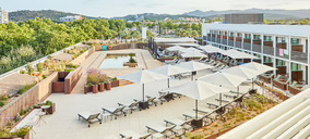 Silken compra su hotel de Platja dAro y renueva parte de su catálogo alojativo