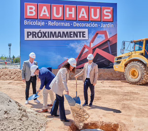 Bauhaus comienza las obras de su nueva tienda de Torrevieja, con una inversión de 39 M€
