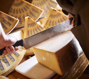 El queso suizo exporta cerca del 40 % de su producción y consolida su presencia en España