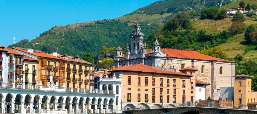 U-Hotels entra en el País Vasco