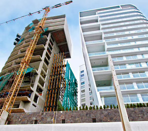 Los visados para viviendas de obra nueva aumentan un 9,3% hasta febrero y los de rehabilitación se mantienen