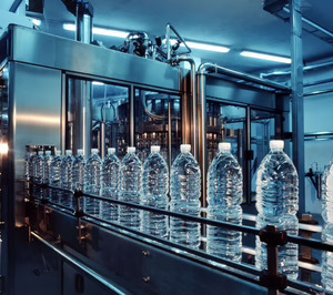 Canarias despide a una emblemática embotelladora de agua mineral