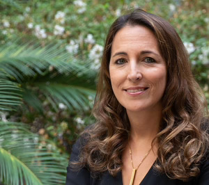 Beatriz Valencia, reelegida por unanimidad para presidenta de ALDEFE