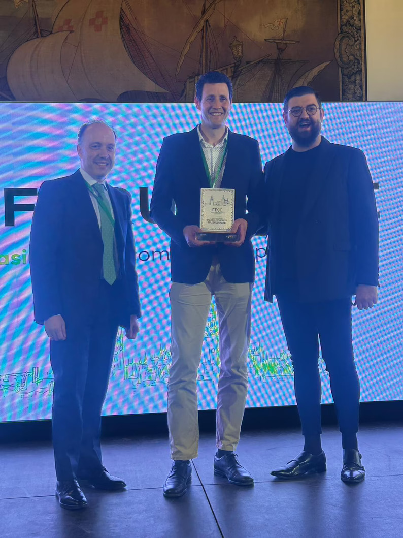 Comercial Oja, reconocida como Mejor Comercio Innovador de Electrohogar de España por FECE