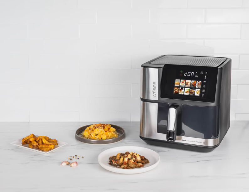 Ufesa lanza las airfryers Flamingo Duo y Macaw