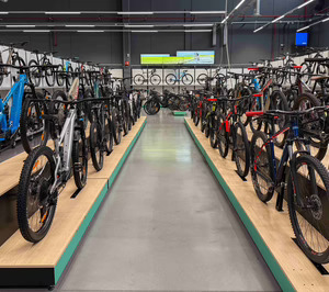 Decathlon reafirma su apuesta por la economía circular con el foco puesto en el ciclismo