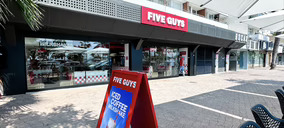 Five Guys suma su segundo restaurante en Mallorca