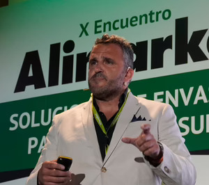 Curro Rodríguez (Ly Company): “Nuestro producto no es solo agua, sino un espacio que refleja la identidad de nuestros clientes”