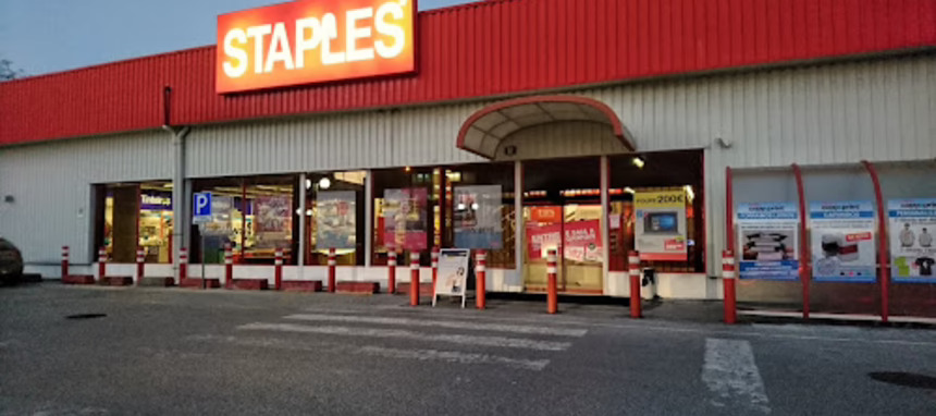 Fnac Darty adquiere 11 tiendas Staples en Portugal