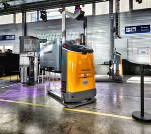 Jungheinrich presenta el robot móvil EAC 212a