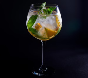 El consumo de spirits volvió a caer en 2025, reflejo de la profunda transformación que vive el sector